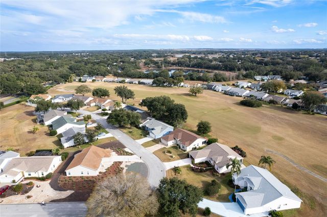 25233 LOST OAK CIRCLE, Leesburg, FL 34748