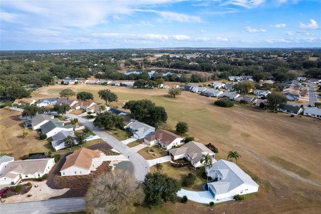 25233 LOST OAK CIRCLE, Leesburg, FL 34748