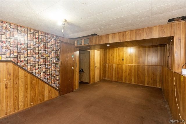 101 Phyllis Drive, West Seneca, NY 14224