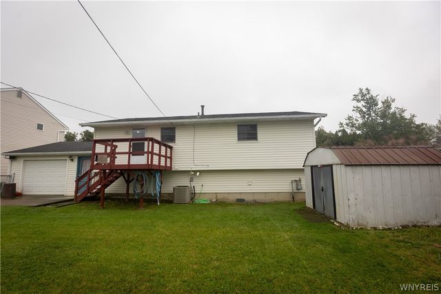 101 Phyllis Drive, West Seneca, NY 14224
