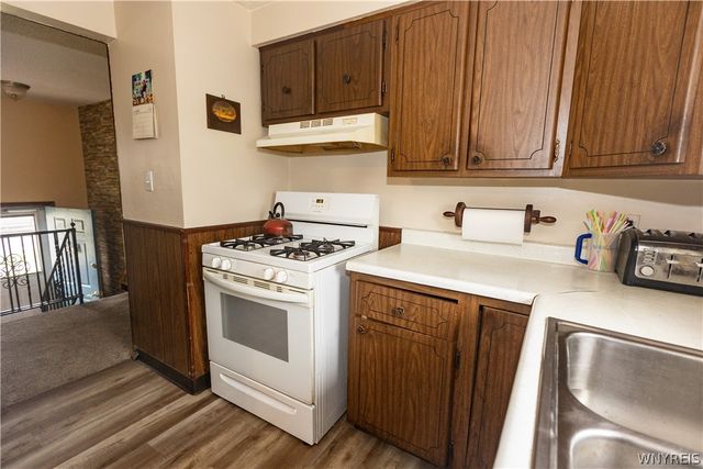 101 Phyllis Drive, West Seneca, NY 14224