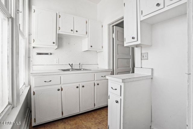 3225 Fort Boulevard 1, El Paso, TX 79930