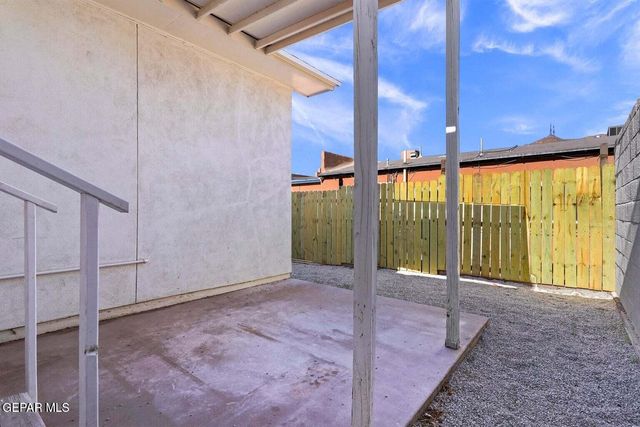 3225 Fort Boulevard 1, El Paso, TX 79930