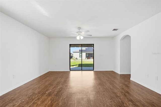 906 WYNNMERE WALK AVENUE, Ruskin, FL 33570