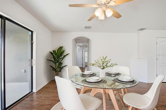 906 WYNNMERE WALK AVENUE, Ruskin, FL 33570