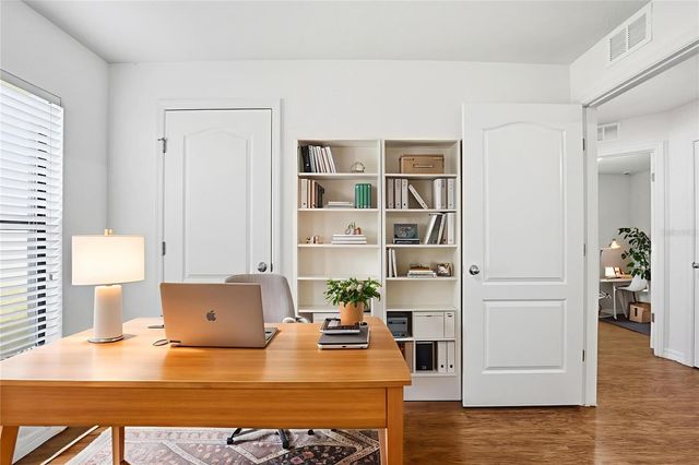 906 WYNNMERE WALK AVENUE, Ruskin, FL 33570