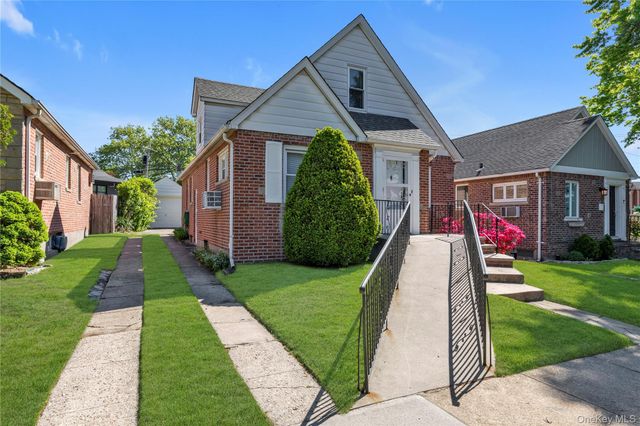 172-15 Effington Avenue, Flushing, NY 11358