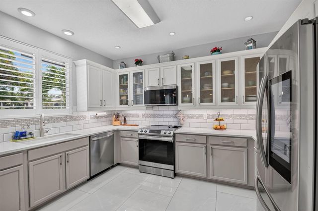 8890 Cobblestone Point Circle, Boynton Beach, FL 33472