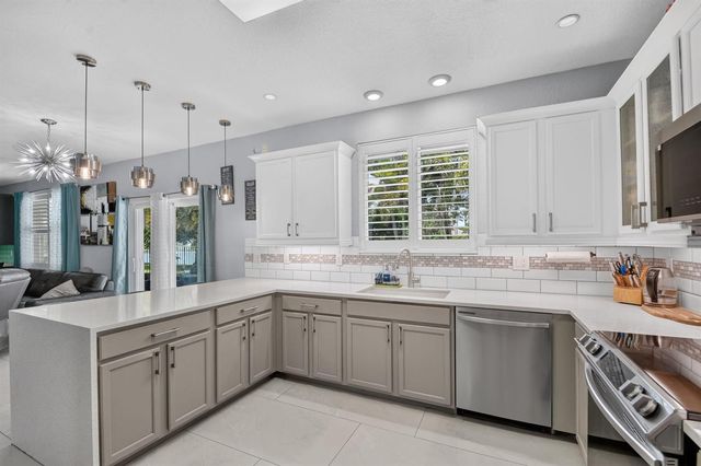 8890 Cobblestone Point Circle, Boynton Beach, FL 33472
