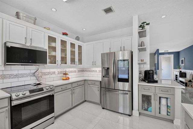 8890 Cobblestone Point Circle, Boynton Beach, FL 33472