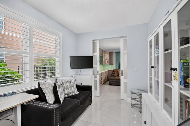 8890 Cobblestone Point Circle, Boynton Beach, FL 33472