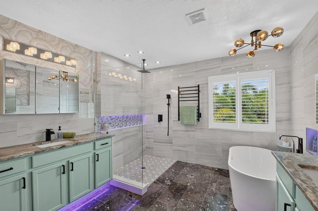 8890 Cobblestone Point Circle, Boynton Beach, FL 33472