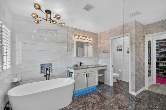 8890 Cobblestone Point Circle, Boynton Beach, FL 33472