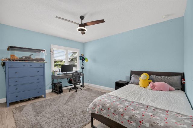 8890 Cobblestone Point Circle, Boynton Beach, FL 33472