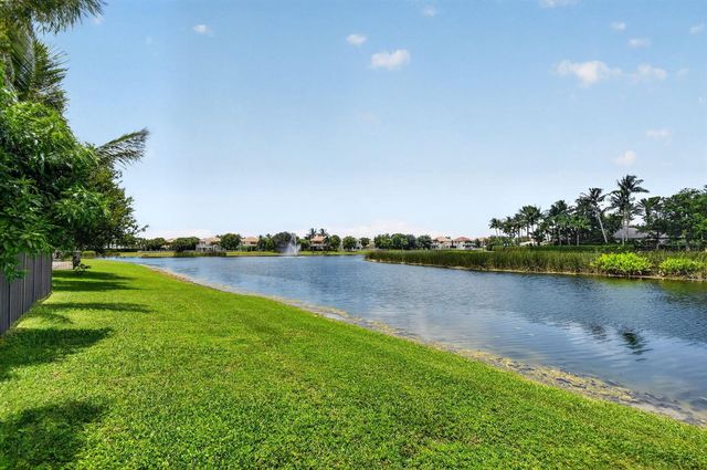 8890 Cobblestone Point Circle, Boynton Beach, FL 33472