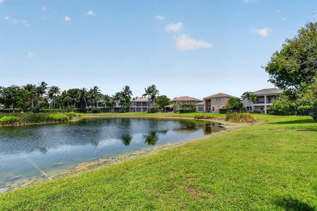 8890 Cobblestone Point Circle, Boynton Beach, FL 33472