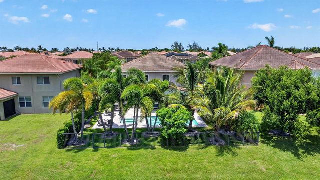 8890 Cobblestone Point Circle, Boynton Beach, FL 33472