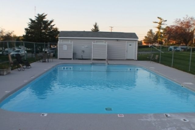 451 MEADOWGREEN Lane, Round Lake Beach, IL 60073