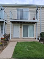 451 MEADOWGREEN Lane, Round Lake Beach, IL 60073