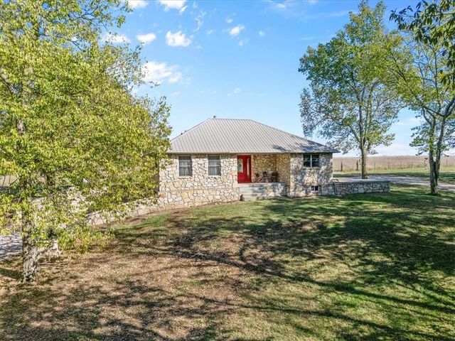 25719 S Rodier Road, Freeman, MO 64746