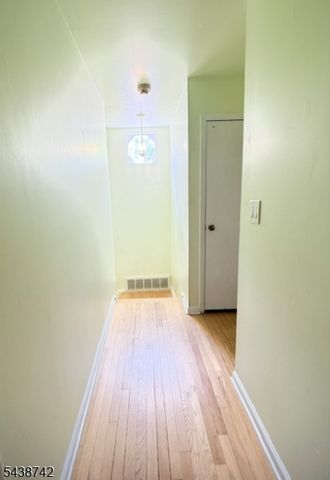 13 Greenwich Rd, Edison Twp., NJ 08820