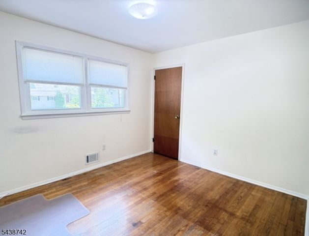 13 Greenwich Rd, Edison Twp., NJ 08820