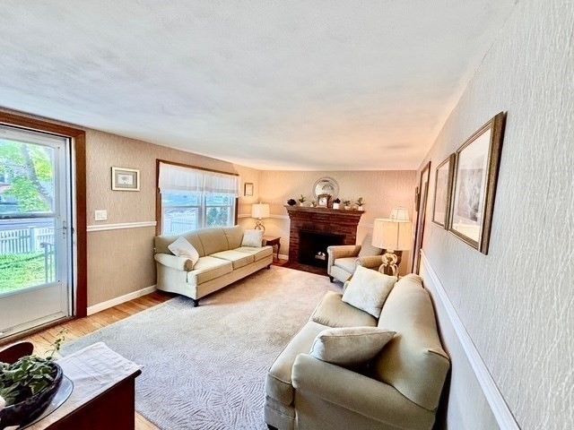 73 Sunrise Dr, Weymouth, MA 02191