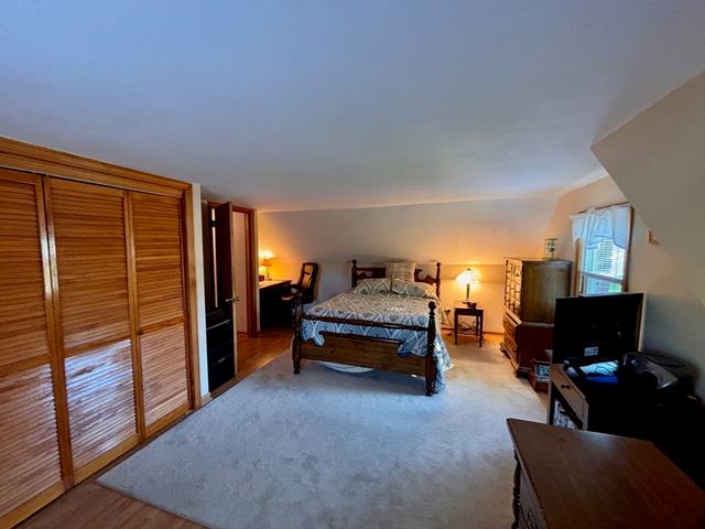 73 Sunrise Dr, Weymouth, MA 02191