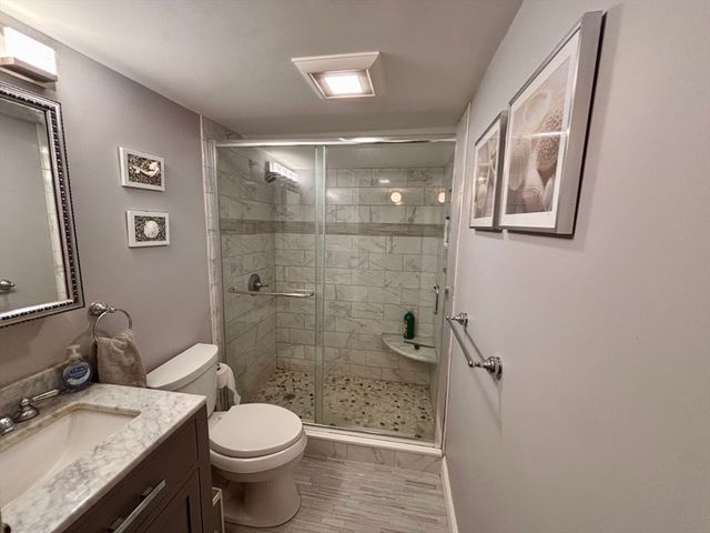 73 Sunrise Dr, Weymouth, MA 02191