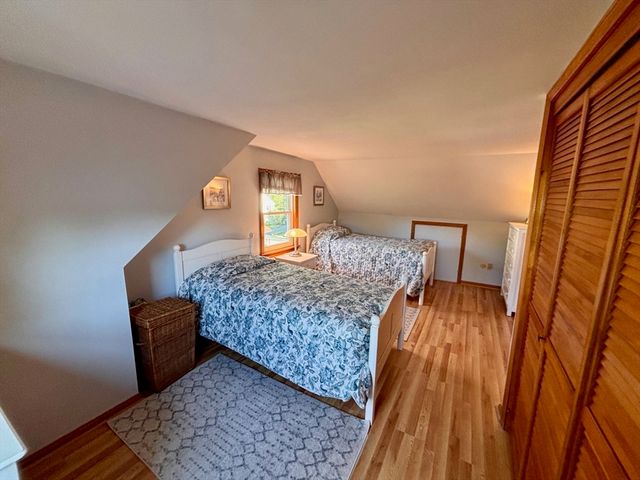 73 Sunrise Dr, Weymouth, MA 02191