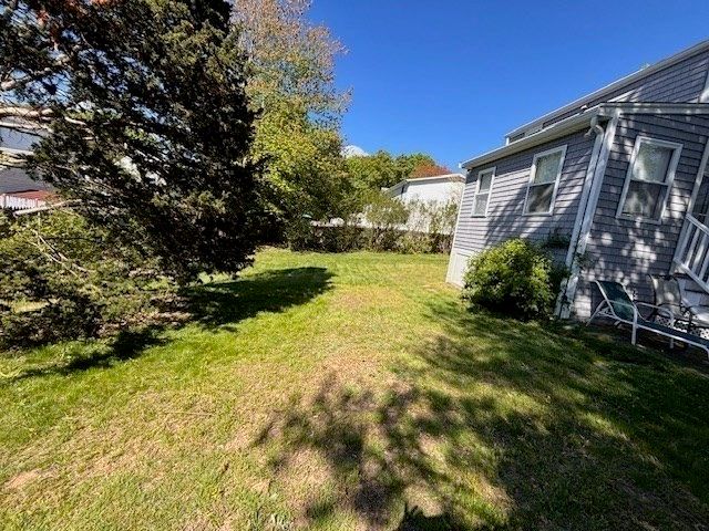 73 Sunrise Dr, Weymouth, MA 02191