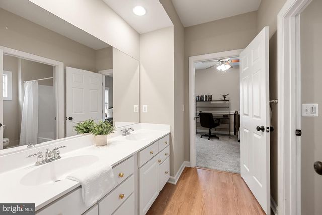 7224 WINNIPEG CT, Gainesville, VA 20155