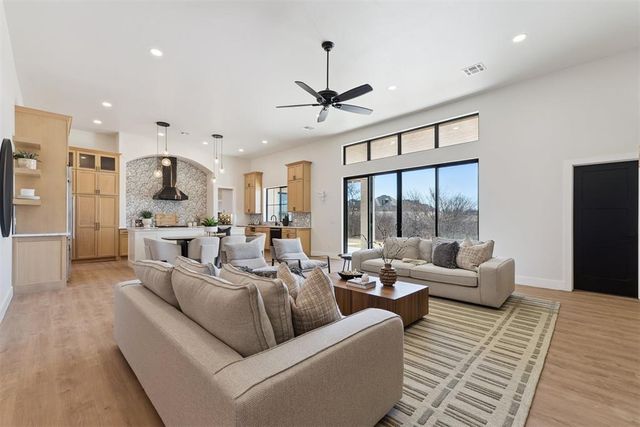 3832 SE 54th Place, Norman, OK 73072