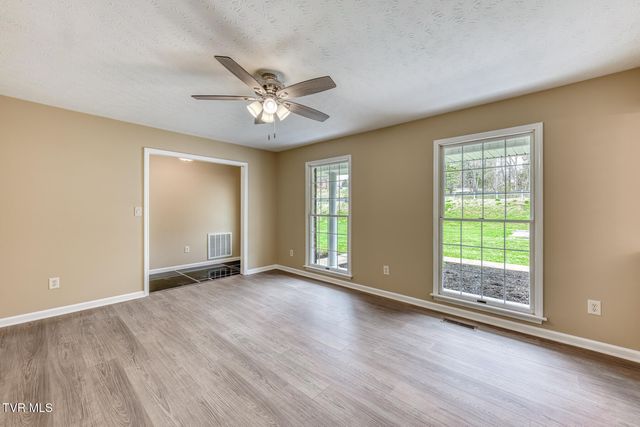 5509 Memorial Boulevard, Kingsport, TN 37664