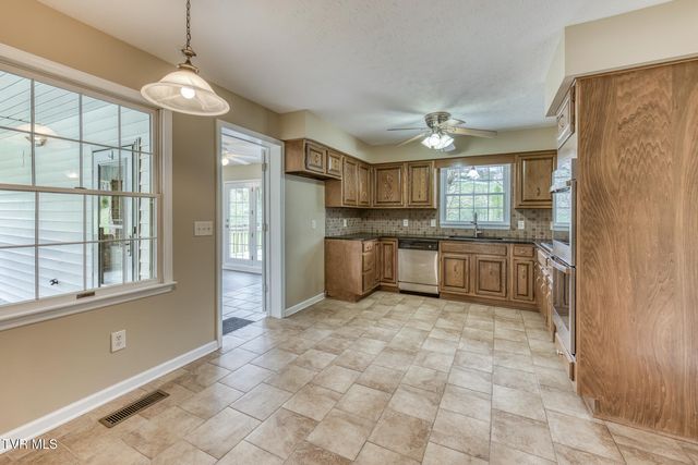 5509 Memorial Boulevard, Kingsport, TN 37664