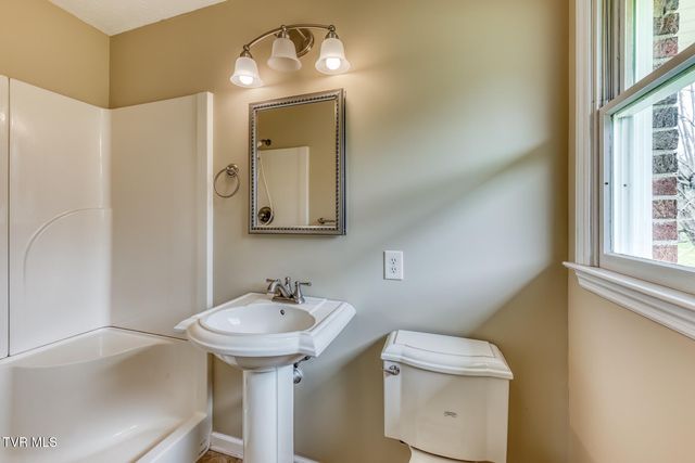 5509 Memorial Boulevard, Kingsport, TN 37664