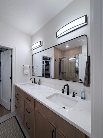 205 S 3rd Avenue, Ozark, MO 65721