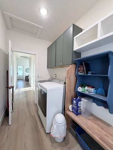 205 S 3rd Avenue, Ozark, MO 65721