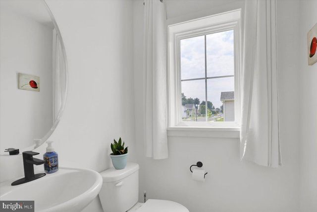 116 MEADOWS BND, Lititz, PA 17543
