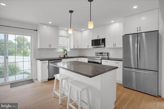 116 MEADOWS BND, Lititz, PA 17543