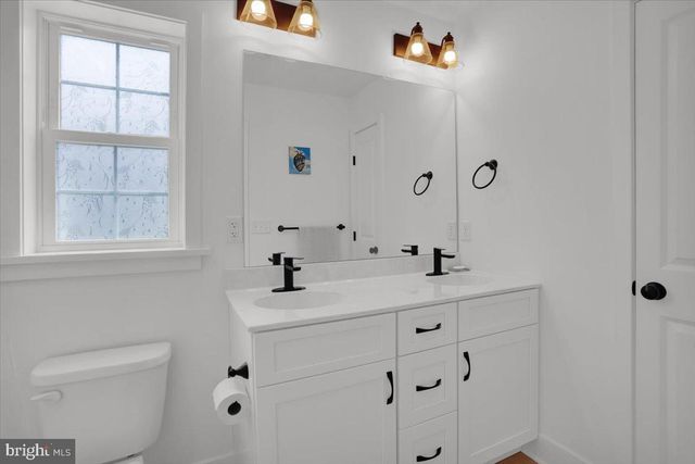 116 MEADOWS BND, Lititz, PA 17543