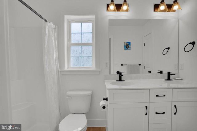 116 MEADOWS BND, Lititz, PA 17543