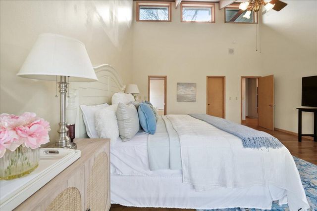 2828 Lakewood Trail, Chesterton, IN 46304