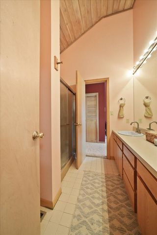 2828 Lakewood Trail, Chesterton, IN 46304