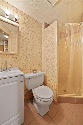 2828 Lakewood Trail, Chesterton, IN 46304