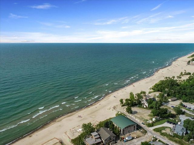 2828 Lakewood Trail, Chesterton, IN 46304