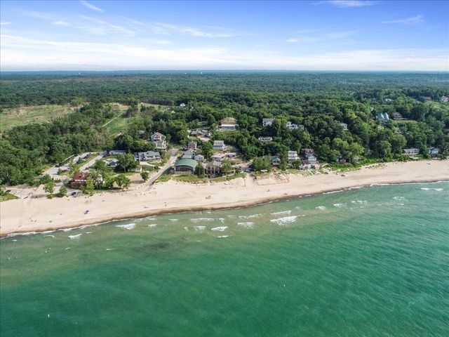 2828 Lakewood Trail, Chesterton, IN 46304