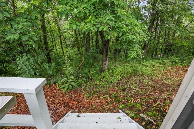 2828 Lakewood Trail, Chesterton, IN 46304