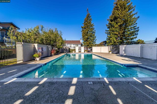 100 Glenwood, Hercules, CA 94547