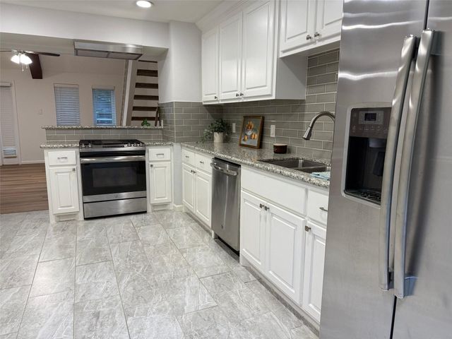 9626 Magnolia Ridge Drive, Houston, TX 77070